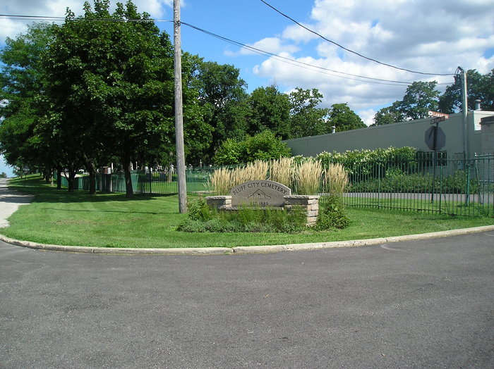 Bluff City Cemetery
